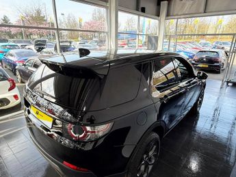 LAND ROVER DISCOVERY SPORT 2.0 TD4 Landmark SUV 5dr Diesel Auto 4WD Euro 6 (s/s) (180 ps) 1