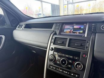 LAND ROVER DISCOVERY SPORT 2.0 TD4 Landmark SUV 5dr Diesel Auto 4WD Euro 6 (s/s) (180 ps) 1