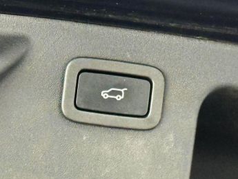 LAND ROVER DISCOVERY SPORT 2.0 TD4 Landmark SUV 5dr Diesel Auto 4WD Euro 6 (s/s) (180 ps) 1