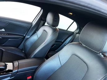MERCEDES-BENZ A-CLASS 1.3 A180 Sport (Executive) Hatchback 5dr Petrol 7G-DCT Euro 6 (s