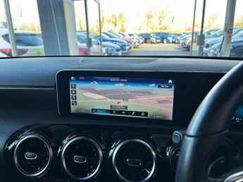 MERCEDES-BENZ A-CLASS 1.3 A180 Sport (Executive) Hatchback 5dr Petrol 7G-DCT Euro 6 (s