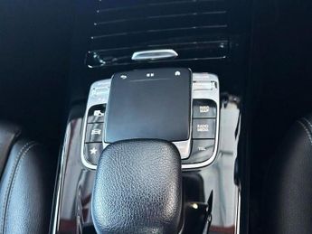 MERCEDES-BENZ A-CLASS 1.3 A180 Sport (Executive) Hatchback 5dr Petrol 7G-DCT Euro 6 (s