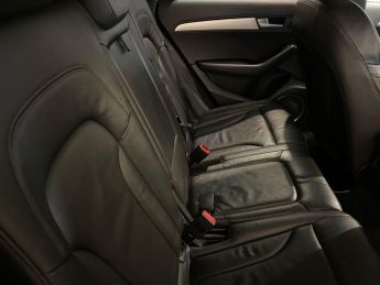 AUDI Q5 2.0 TDI S line Special Edition SUV 5dr Diesel S Tronic quattro E