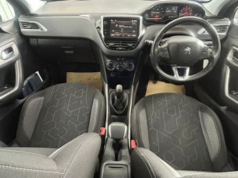 PEUGEOT 2008 1.2 PureTech Active SUV 5dr Petrol Manual Euro 6 (82 ps)