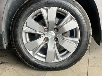 PEUGEOT 2008 1.2 PureTech Active SUV 5dr Petrol Manual Euro 6 (82 ps)