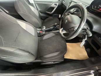 PEUGEOT 2008 1.2 PureTech Active SUV 5dr Petrol Manual Euro 6 (82 ps)