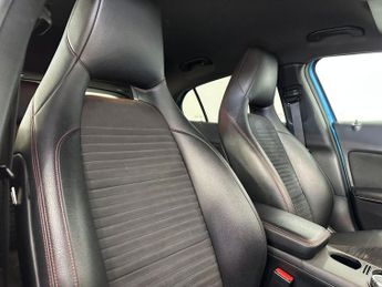 MERCEDES-BENZ GLA 2.1 GLA220 CDI AMG Line SUV 5dr Diesel 7G-DCT 4MATIC Euro 6 (s/s