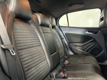 MERCEDES-BENZ GLA 2.1 GLA220 CDI AMG Line SUV 5dr Diesel 7G-DCT 4MATIC Euro 6 (s/s