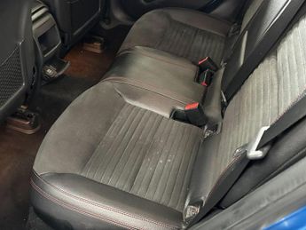 MERCEDES-BENZ GLA 2.1 GLA220 CDI AMG Line SUV 5dr Diesel 7G-DCT 4MATIC Euro 6 (s/s