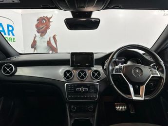 MERCEDES-BENZ GLA 2.1 GLA220 CDI AMG Line SUV 5dr Diesel 7G-DCT 4MATIC Euro 6 (s/s