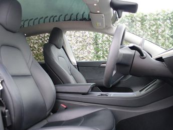 TESLA MODEL Y (Dual Motor) Long Range SUV 5dr Electric Auto 4WDE (384 bhp)