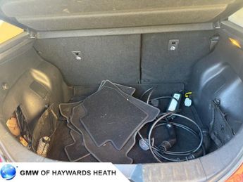 NISSAN LEAF 40kWh N-Connecta Hatchback 5dr Electric Auto (150 ps)