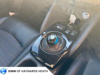 NISSAN LEAF 40kWh N-Connecta Hatchback 5dr Electric Auto (150 ps)