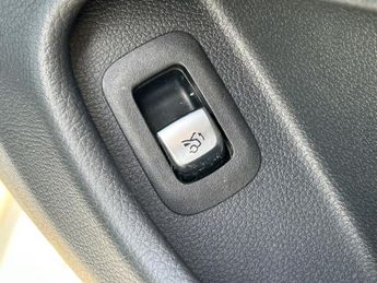 MERCEDES-BENZ C-CLASS 1.5 C200 MHEV AMG Line Coupe 2dr Petrol G-Tronic+ Euro 6 (s/s) (