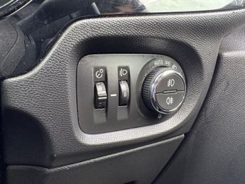 VAUXHALL Corsa Electric 50kWh SRi Nav Premium Hatchback 5dr Electric Auto (7.4Kw Charger