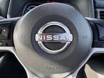 NISSAN LEAF 39kWh N-Connecta Hatchback 5dr Electric Auto (150 ps)