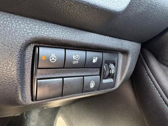 NISSAN LEAF 39kWh N-Connecta Hatchback 5dr Electric Auto (150 ps)