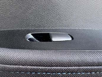 NISSAN LEAF 39kWh N-Connecta Hatchback 5dr Electric Auto (150 ps)