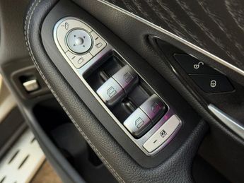 MERCEDES-BENZ GLC 2.0 GLC300e 13.5kWh AMG Line (Premium) SUV 5dr Petrol Plug-in Hy