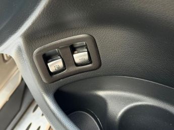 MERCEDES-BENZ GLC 2.0 GLC300e 13.5kWh AMG Line (Premium) SUV 5dr Petrol Plug-in Hy