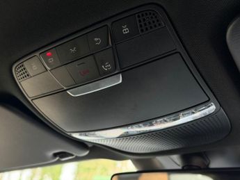 MERCEDES-BENZ GLC 2.0 GLC300e 13.5kWh AMG Line (Premium) SUV 5dr Petrol Plug-in Hy