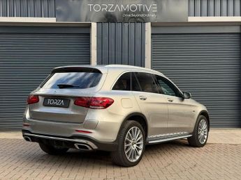MERCEDES-BENZ GLC 2.0 GLC300e 13.5kWh AMG Line (Premium) SUV 5dr Petrol Plug-in Hy