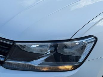 VOLKSWAGEN TIGUAN 1.4 TSI SE Navigation SUV 5dr Petrol DSG 4Motion Euro 6 (s/s) (1