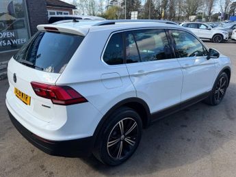 VOLKSWAGEN TIGUAN 1.4 TSI SE Navigation SUV 5dr Petrol DSG 4Motion Euro 6 (s/s) (1