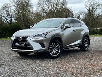 Lexus NX 2.5 NX 300h Luxury CVT 4WD 5dr