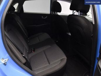 HYUNDAI KONA 39kWh Premium SUV 5dr Electric Auto (10.5kW Charger) (136 ps)
