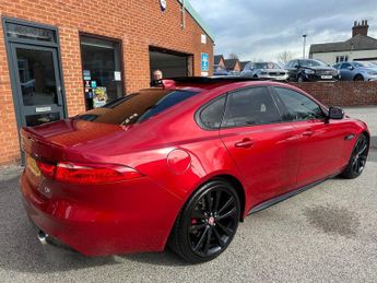 JAGUAR XF 3.0 V6 S Saloon 4dr Petrol Auto Euro 6 (s/s) (380 ps)