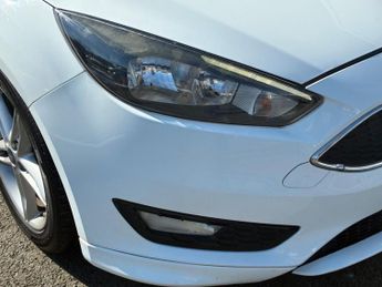 FORD FOCUS 1.0T EcoBoost Zetec S Hatchback 5dr Petrol Manual Euro 6 (s/s) (