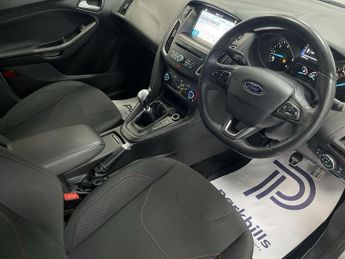 FORD FOCUS 1.5 TDCi ST-Line Hatchback 5dr Diesel Manual Euro 6 (s/s) (120 p
