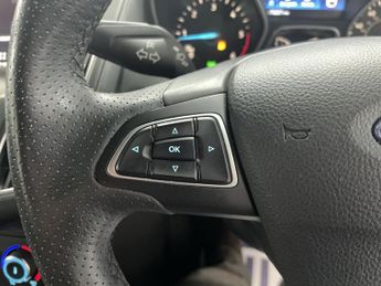 FORD FOCUS 1.5 TDCi ST-Line Hatchback 5dr Diesel Manual Euro 6 (s/s) (120 p