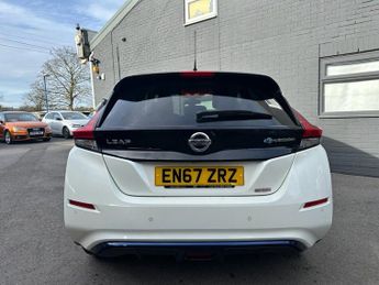 NISSAN LEAF 40kWh Tekna Hatchback 5dr Electric Auto (150 ps)