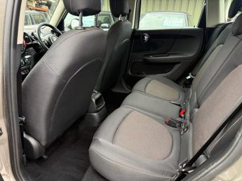 MINI COUNTRYMAN 1.5 Cooper Classic SUV 5dr Petrol Steptronic Euro 6 (s/s) (136 p