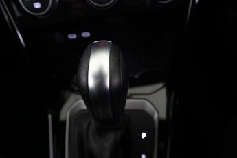 VOLKSWAGEN T-ROC 1.5 TSI EVO Black Edition SUV 5dr Petrol DSG Euro 6 (s/s) (150 p