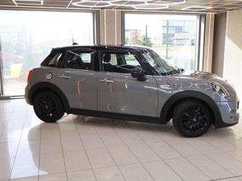 MINI HATCH 2.0 Cooper S Classic Hatchback 5dr Petrol Steptronic Euro 6 (s/s