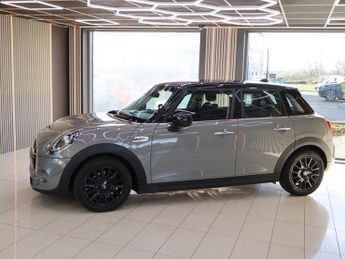 MINI HATCH 2.0 Cooper S Classic Hatchback 5dr Petrol Steptronic Euro 6 (s/s