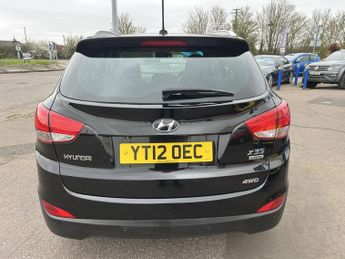 HYUNDAI IX35 2.0 CRDi Premium SUV 5dr Diesel Manual 4WD Euro 5 (134 bhp)
