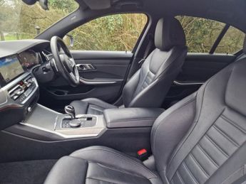 BMW 3 SERIES 2.0 320i M Sport Saloon 4dr Petrol Auto Euro 6 (s/s) (184 ps)