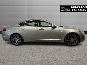JAGUAR XF 3.0d V6 Premium Luxury Saloon 4dr Diesel Auto Euro 5 (240 ps)