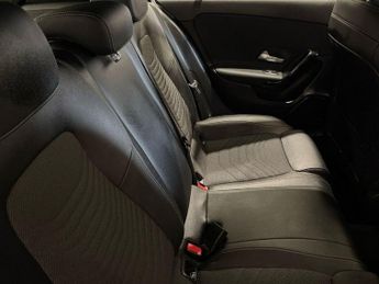 MERCEDES-BENZ A-CLASS 1.5 A180d SE (Executive) Hatchback 5dr Diesel 7G-DCT Euro 6 (s/s