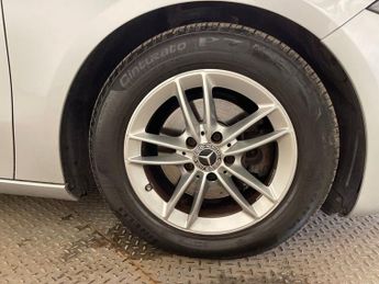 MERCEDES-BENZ A-CLASS 1.5 A180d SE (Executive) Hatchback 5dr Diesel 7G-DCT Euro 6 (s/s