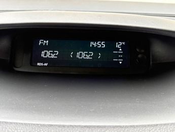 RENAULT MEGANE 1.5 dCi Dynamique Hatchback 5dr Diesel Manual Euro 4 (106 ps)