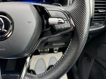 SKODA KODIAQ 2.0 TDI SportLine SUV 5dr Diesel DSG 4WD Euro 6 (s/s) (7 Seat) (