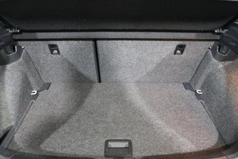 VOLKSWAGEN POLO 1.0 TSI GPF R-Line Hatchback 5dr Petrol DSG Euro 6 (s/s) (115 ps