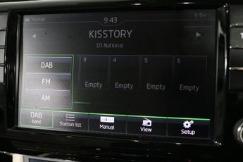 SKODA SUPERB 2.0 TDI Laurin & Klement Hatchback 5dr Diesel DSG Auto 6Spd Euro