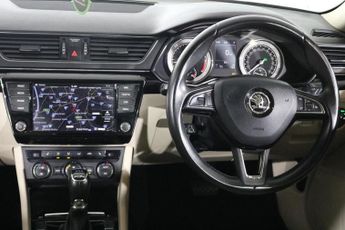 SKODA SUPERB 2.0 TDI Laurin & Klement Hatchback 5dr Diesel DSG Auto 6Spd Euro