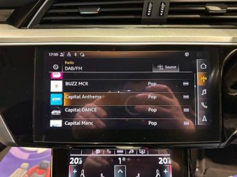 AUDI E-TRON 50 Technik SUV 5dr Electric Auto quattro 71.2kWh (11kW Charger) 